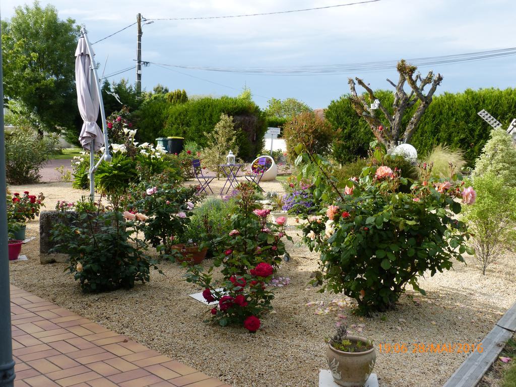 Chambre D'Hotes Les 3 Moulins Cozes Exterior foto